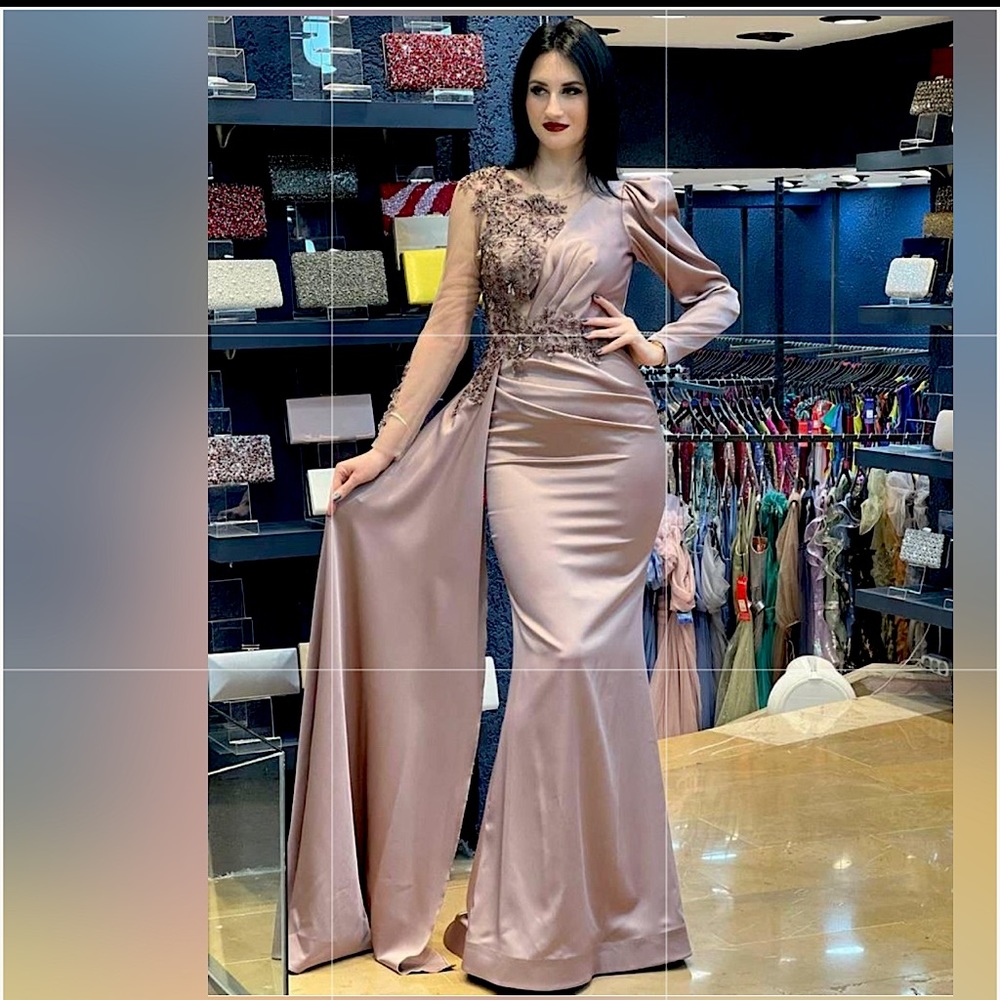 Elegant dress
